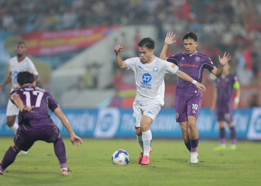 nhan-dinh-soi-keo-nam-dinh-vs-becamex-hcmc-luc-18h00-ngay-18-10-2025-2