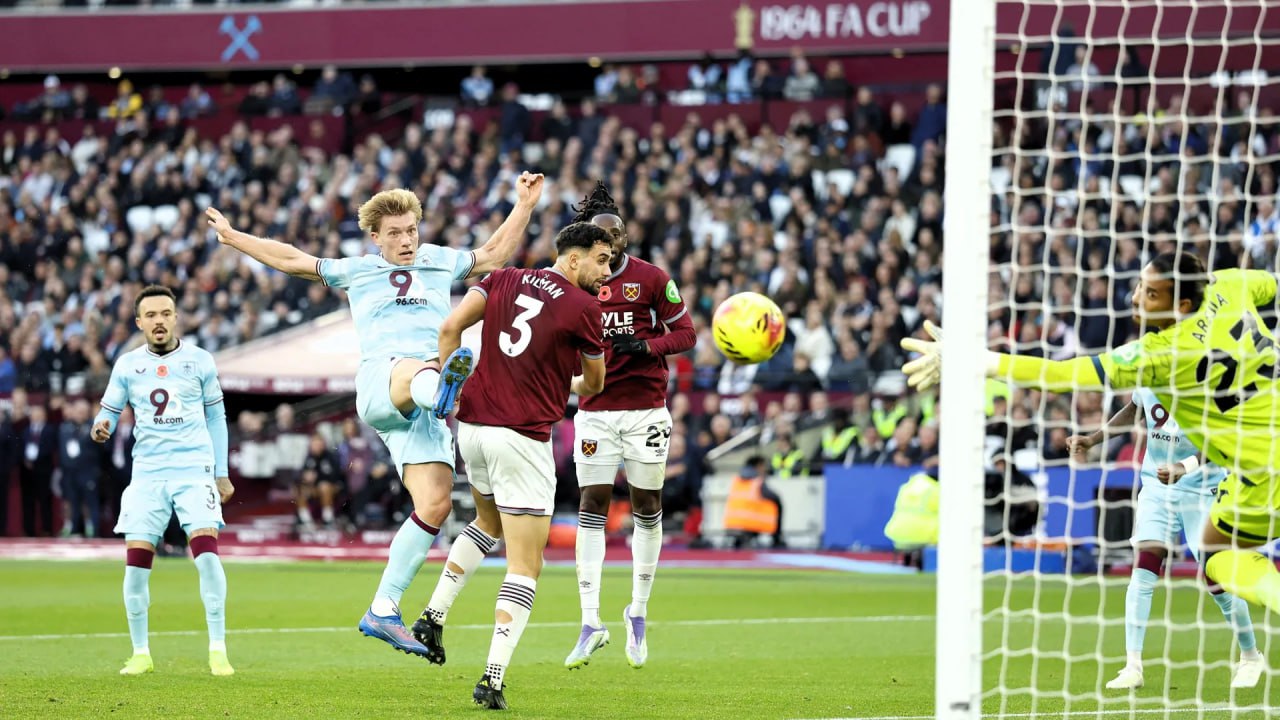 West Ham vs Burnley (22:00 – 08/11) | Xem lại trận đấu