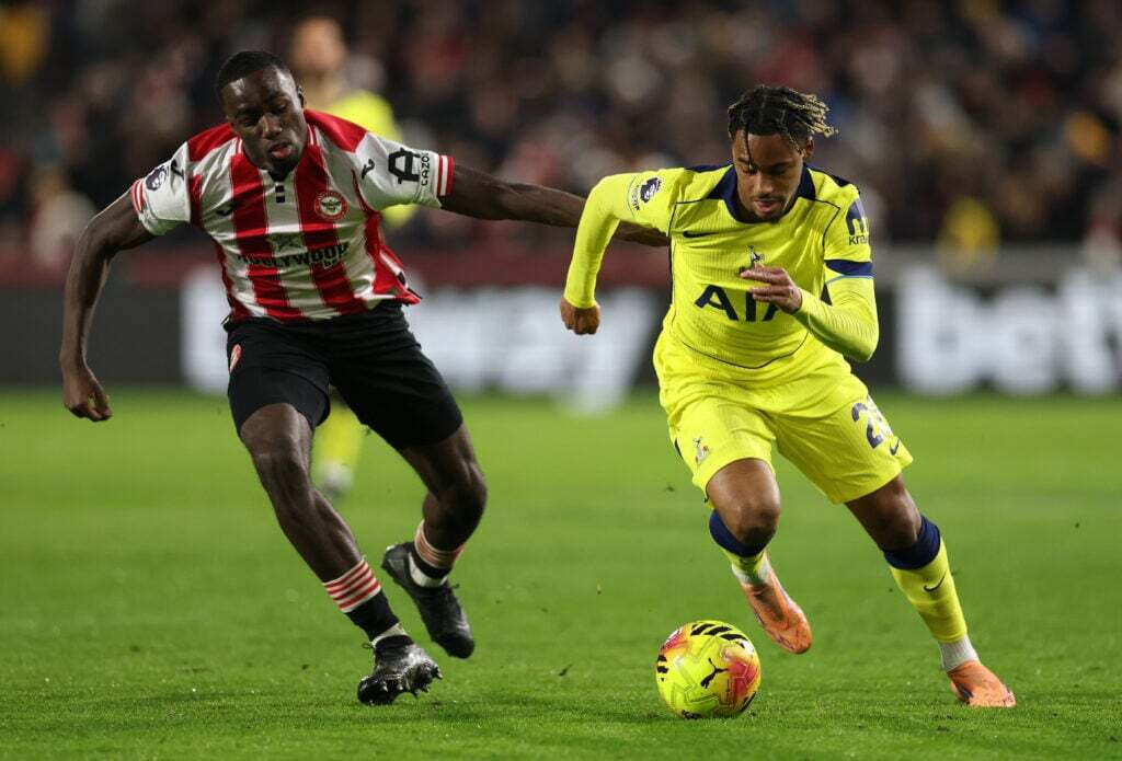 Brentford vs Tottenham (03:00 � 02/01) | Xem lại trận đấu
